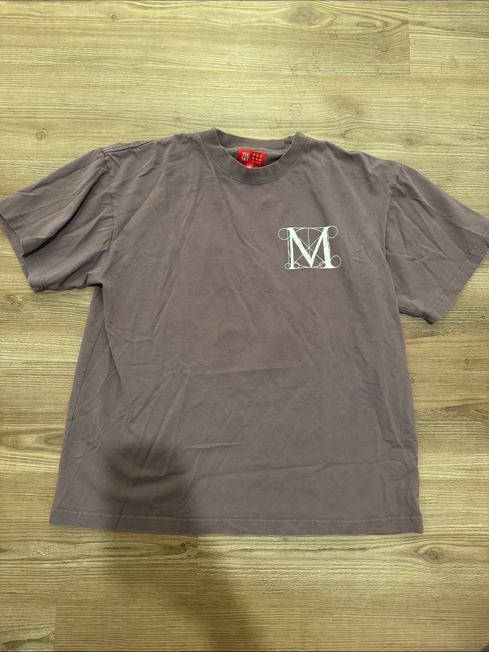 PacSun Men's Short-Sleeve Crewneck T-Shirt in Mauve with White Monogram
